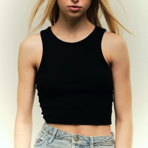 Girl-in-black-crop-top